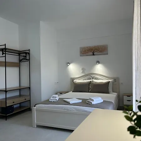 Lägenhetshotell Iraklis 3*