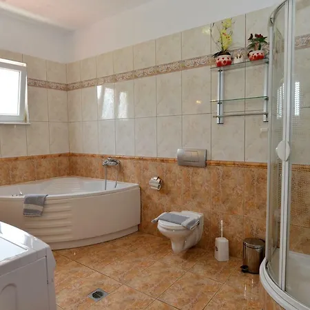 Iraklis Lägenhetshotell 3*