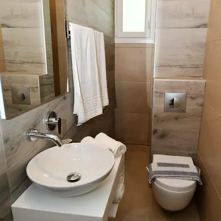 Lägenhetshotell Iraklis 3*