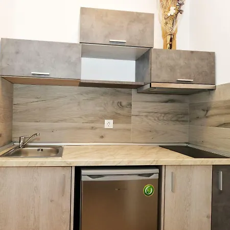 Iraklis Lägenhetshotell 3*