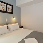 伊拉克利斯酒店 3*